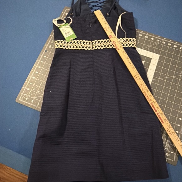 Lily Pulitzer Trista Shift Dress Size 0 Navy Blue/Gold Trim Lace-Up Neck - New - Picture 11 of 11
